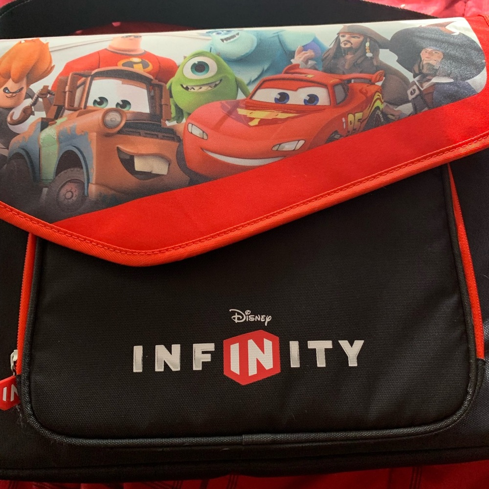 Disney Infinity Lot  Case Figures Power Discs Play Sets